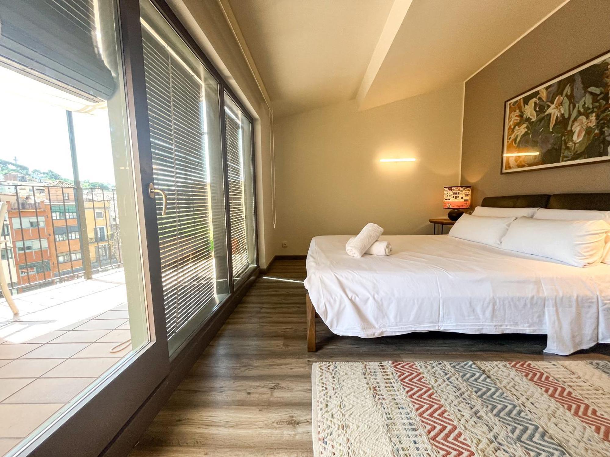 Sleep & Stay Luxury Top Floor Apt With Terrace Girona Bagian luar foto